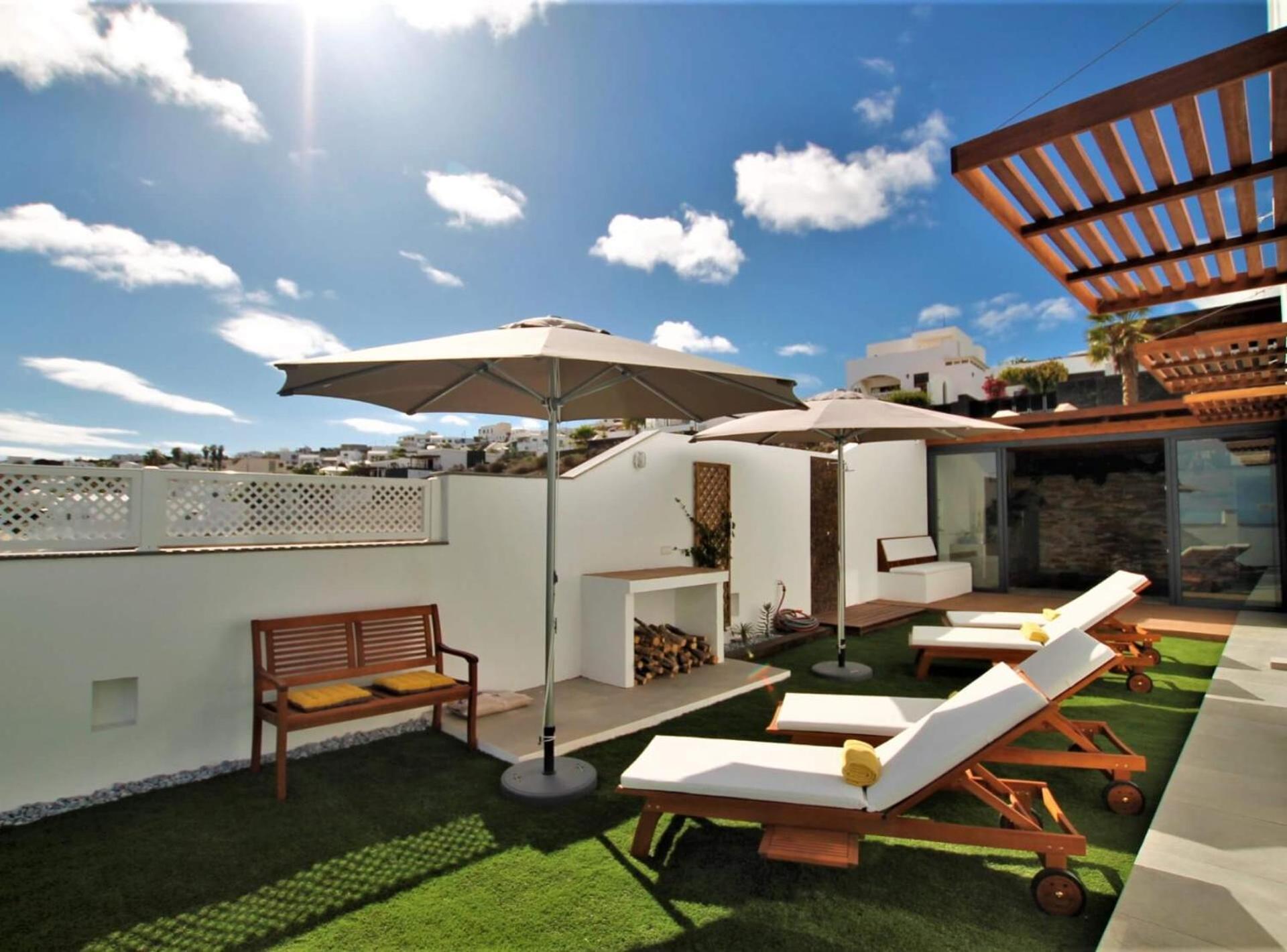 Вилла Holiday House And Spa Lanzarote Тиас Экстерьер фото