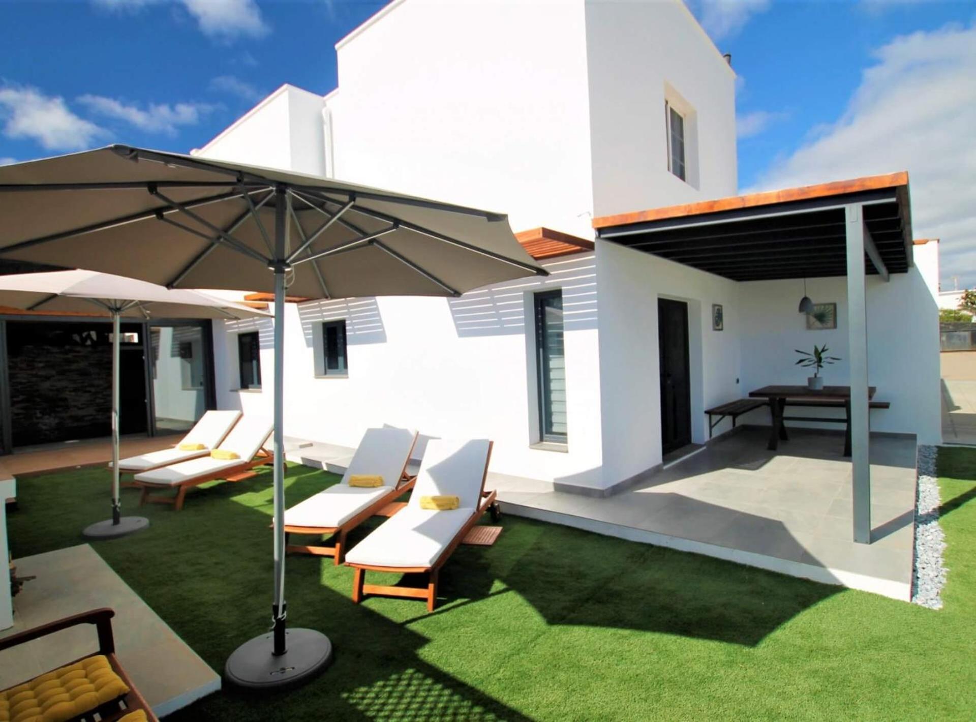 Вилла Holiday House And Spa Lanzarote Тиас Экстерьер фото